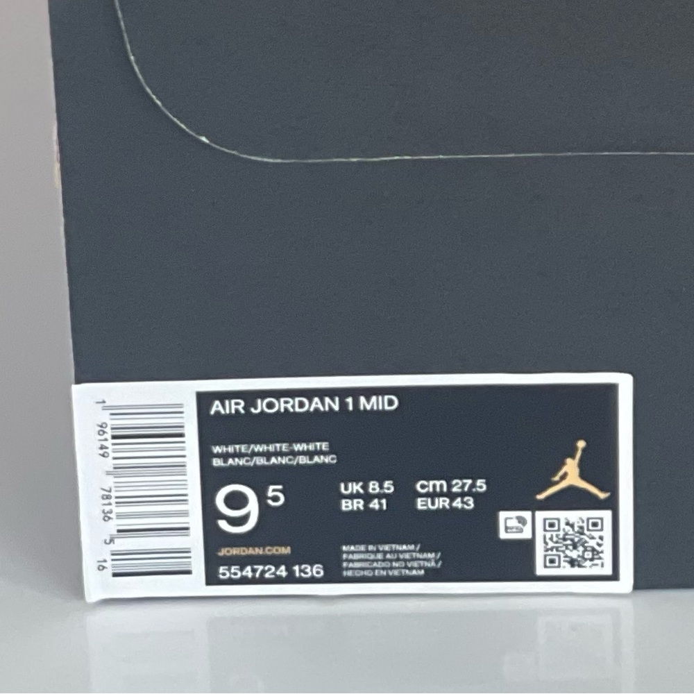 Unworn Nike Air Jordan 1 Mid Triple White US Men's 9.5 - Picture 12 of 12